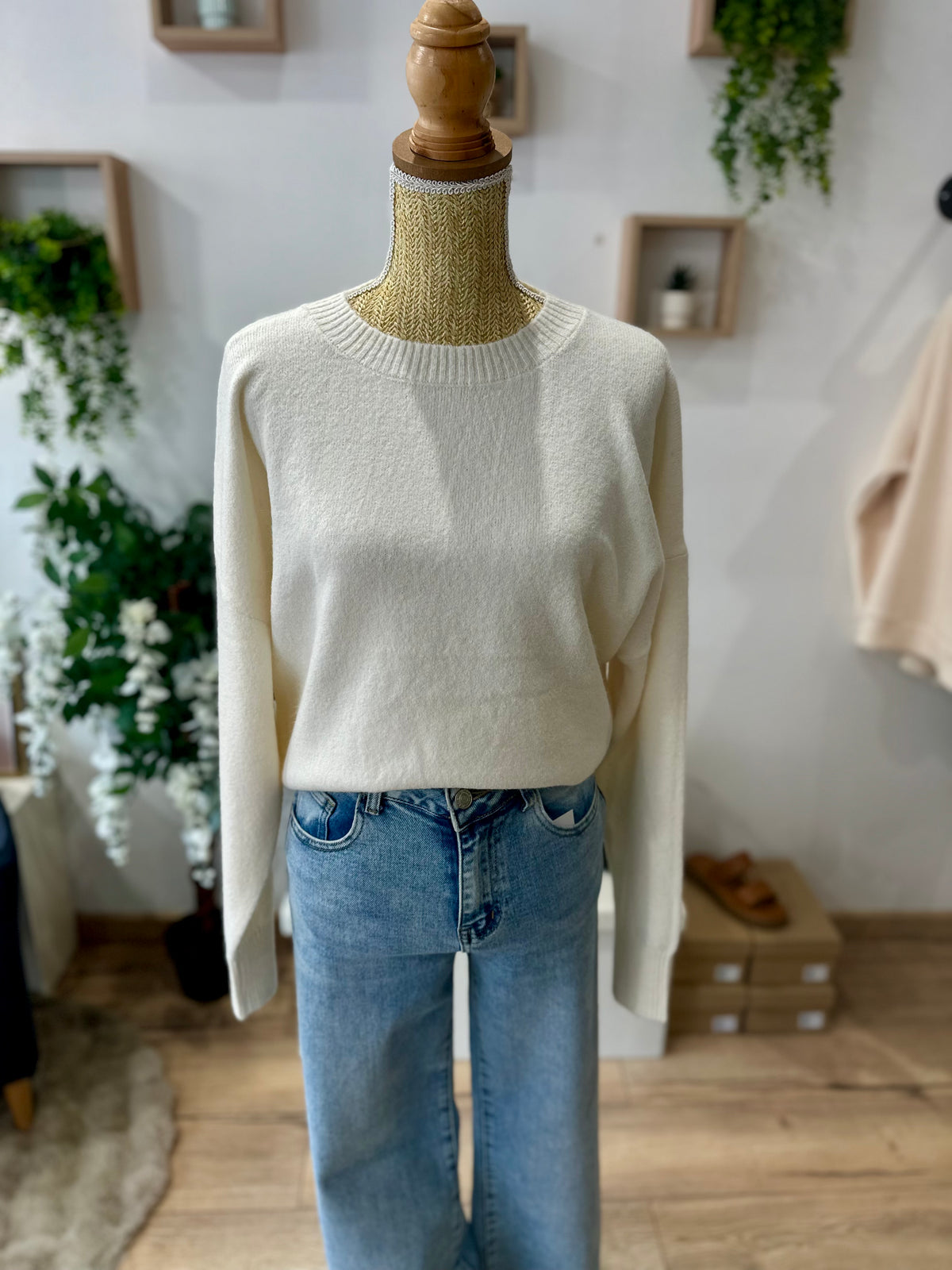 Pull col rond blanc crème